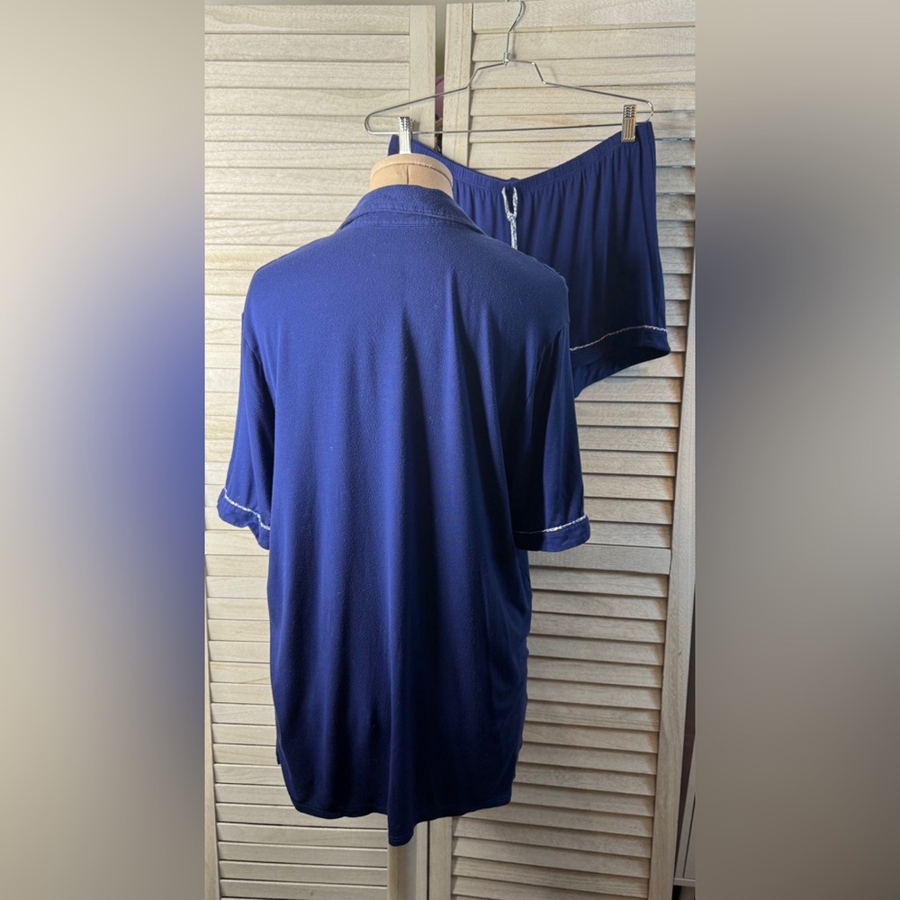 Victoria’s Secret Navy Button-Up Pajama Set Size L Soft Cozy Sleepwear Lounge - Picture 2 of 10